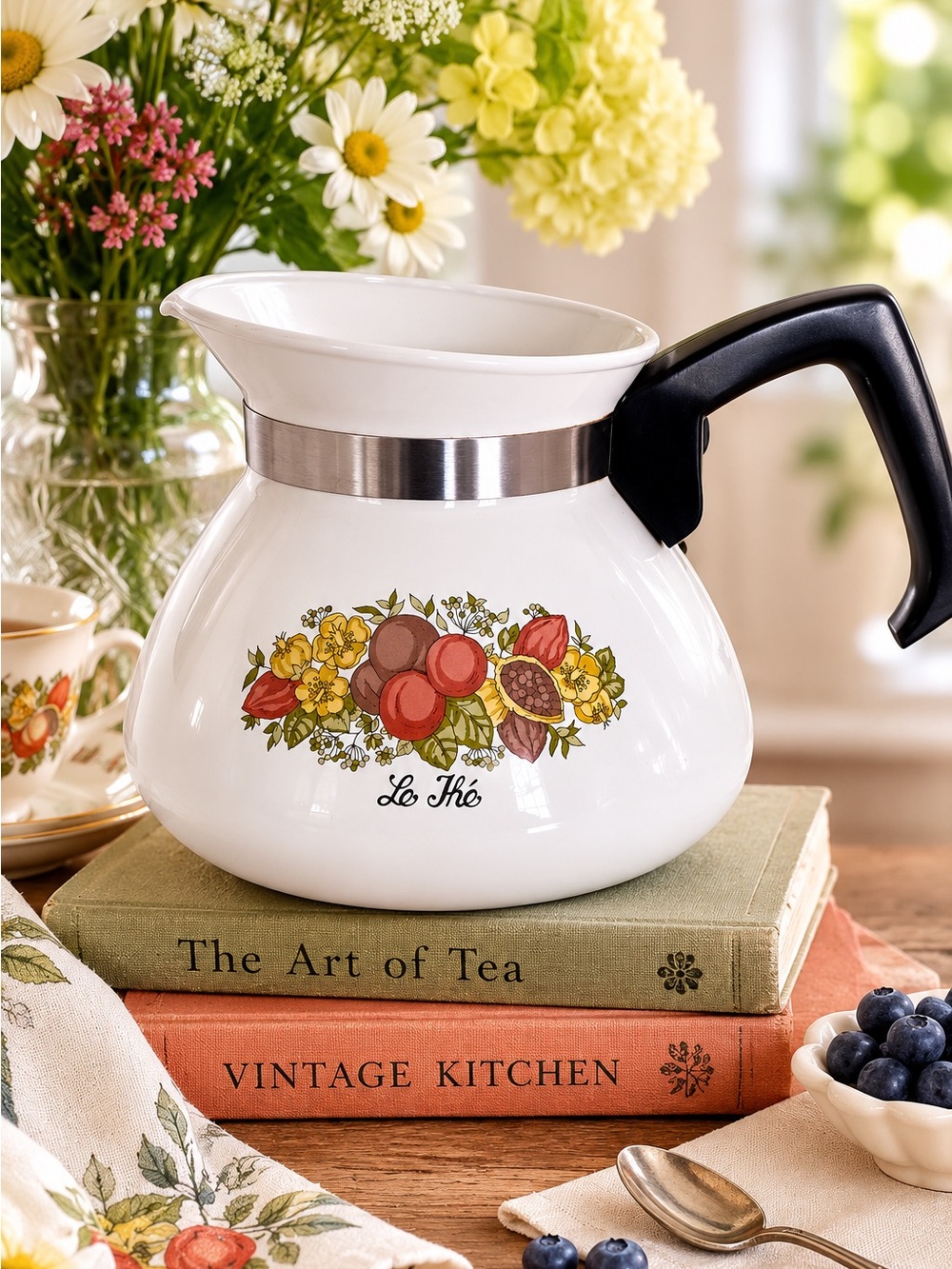 Vintage Corning Ware Le Thé 6 Cup Tea Pot Coffee Carafe French Cottage Decor